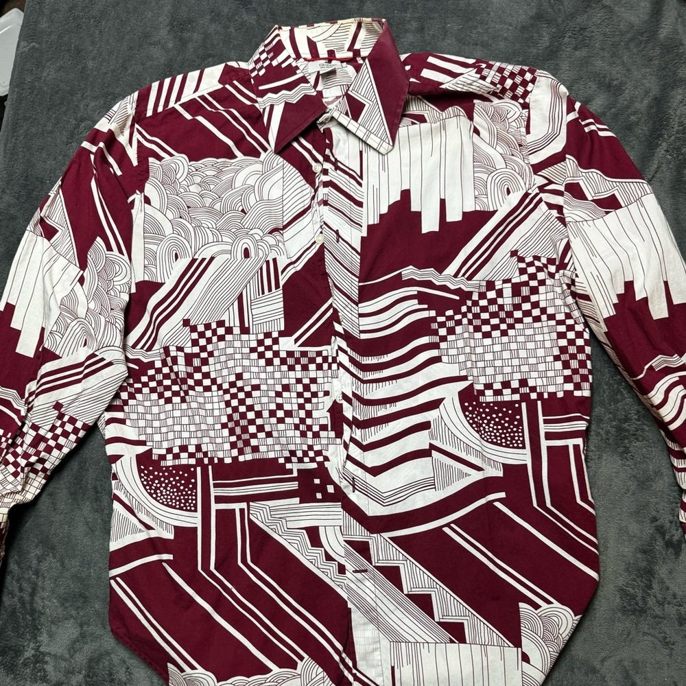Guess Long Sleeved Button Down “Dress” Shirt